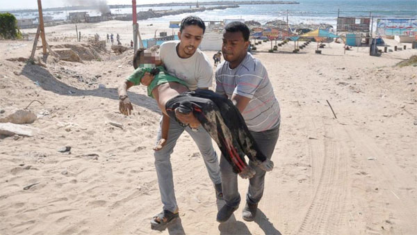 israil gazze plajında oynayan 4 çocuğu vurdu.jpg
