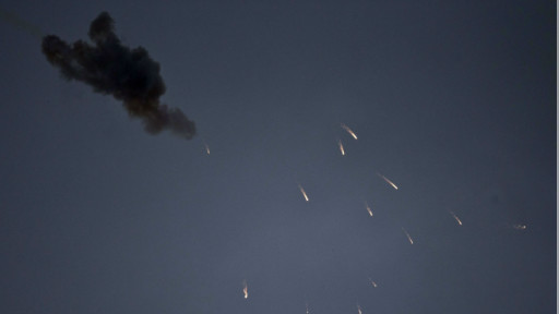 140405223357_the_trail_of_an_israeli_missile_launched_from_the_iron_dome_air_defence_system_512x288_afp_nocredit.jpg