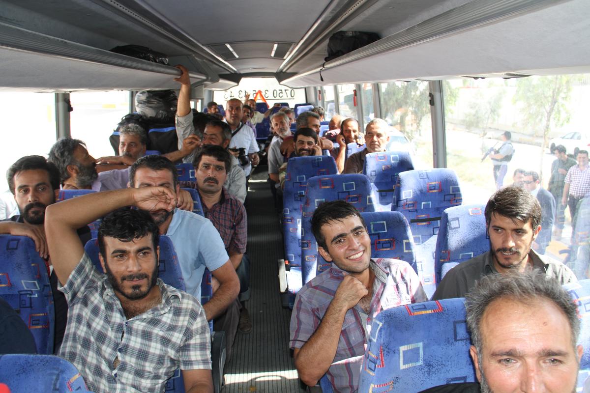 ışidin serbest bıraktığı türk şoförlerden ilk görüntü.jpg