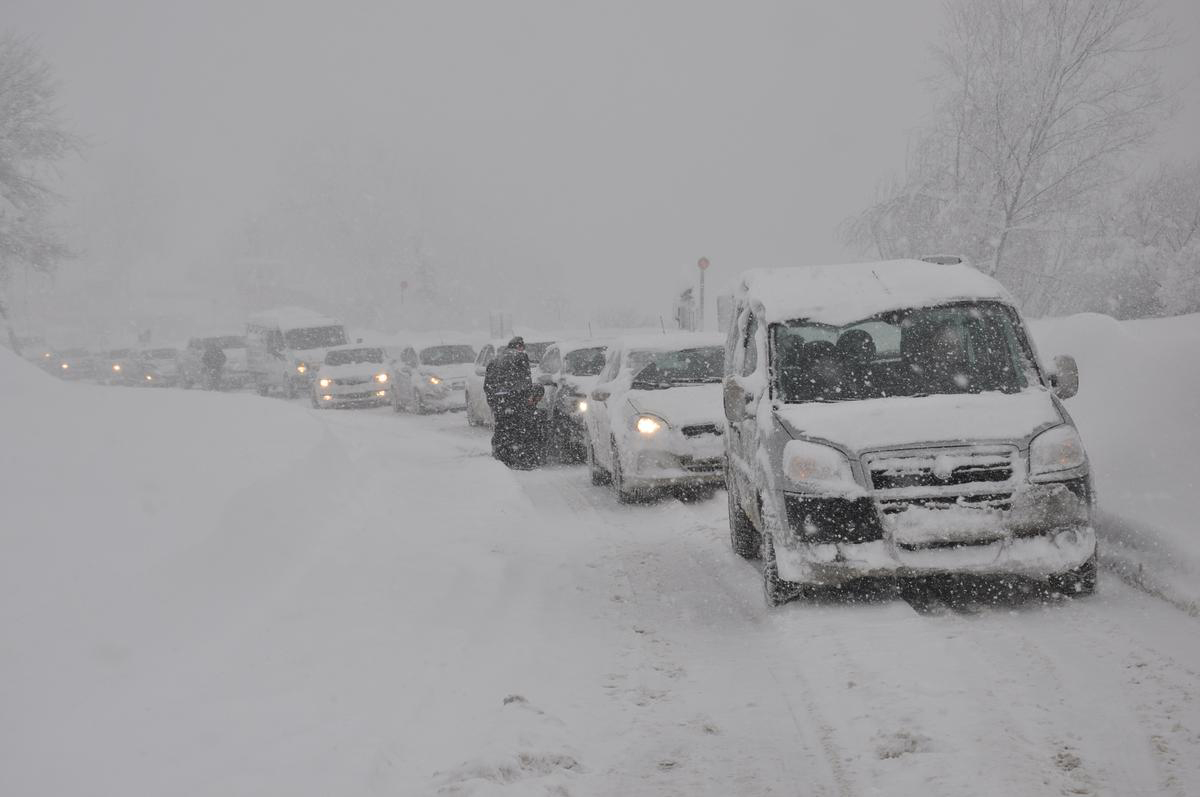 d 100 istanbul ankara yolu kapandi internet haber