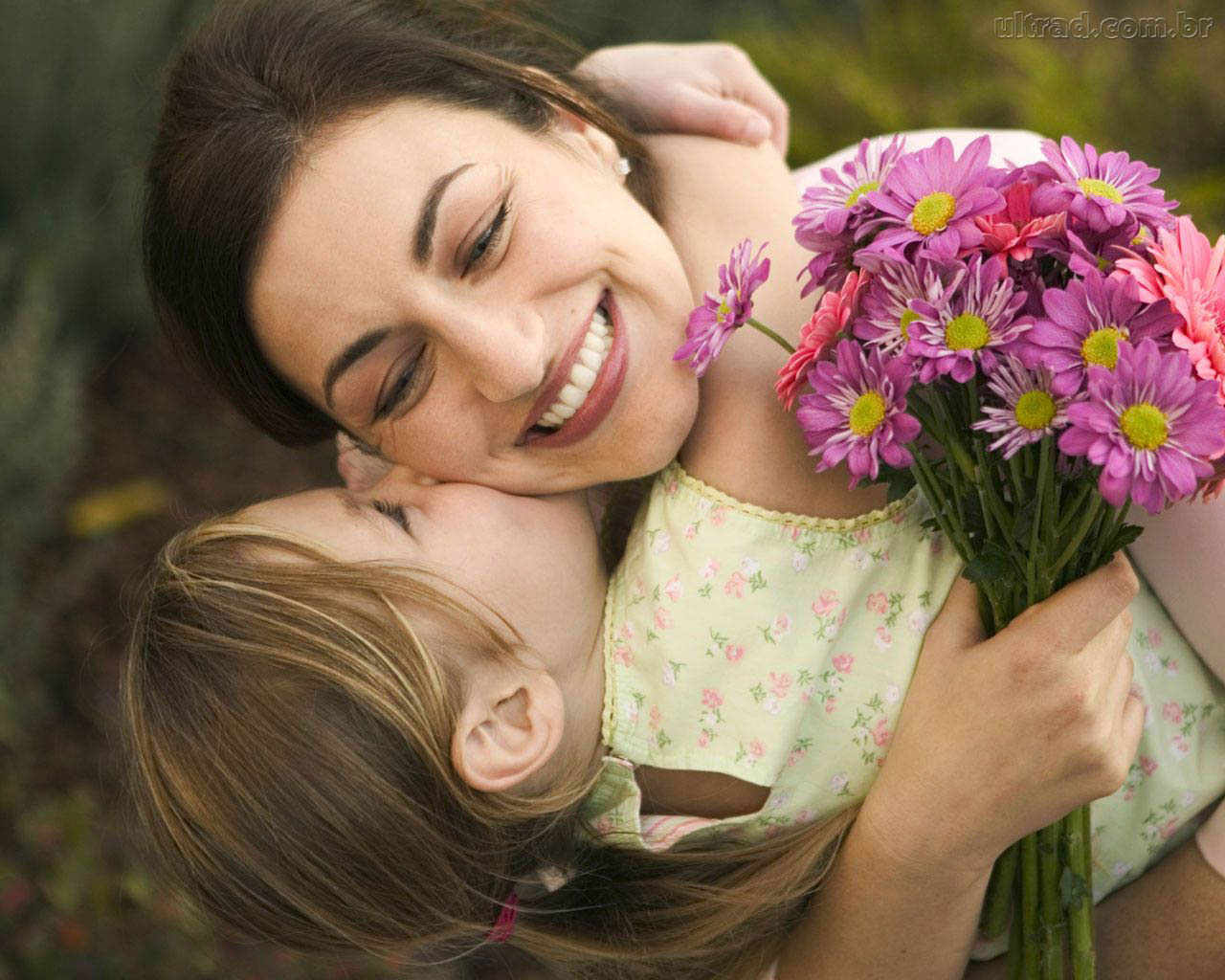 annelere alınabilecek anlamlı hediyeler, anneler günü ne zaman 2014 te, anneler günü içni anlamlı güzel mesajlar