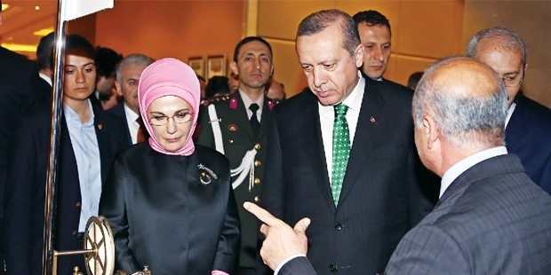 erdogan-ve-esi-4g.jpg