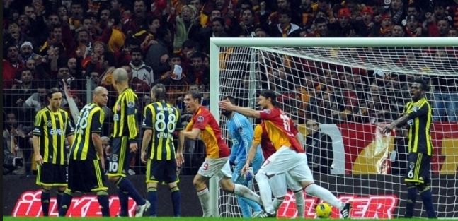 Fenerbahçe derbisi, Galatasaray derbisi.png