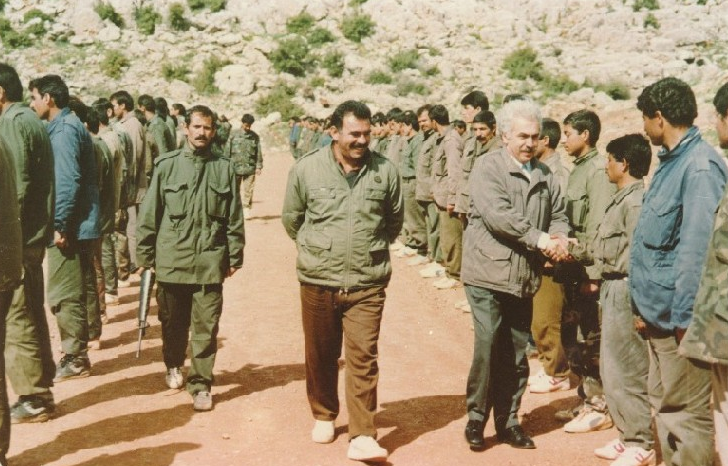 Doğu Perinçek ve Abdullah Öcalan Beka kampı.png